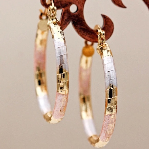 Tri Tone Classy Diamond Cut Hoop Earrings Ear Ring - Picture 2 of 5